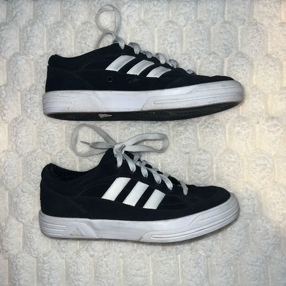 Adidas Classic Black and White Low-Tops